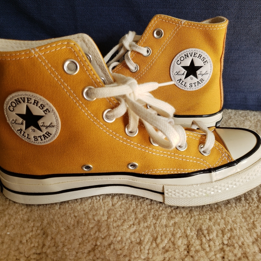 Converse Chuck 70 Sunflower Hightops Women's Size 7